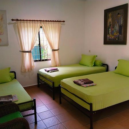 Mb Camp Singkil Hotel Gosongtelaga Ngoại thất bức ảnh