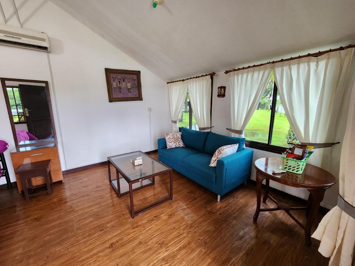 Mb Camp Singkil Hotel Gosongtelaga Ngoại thất bức ảnh