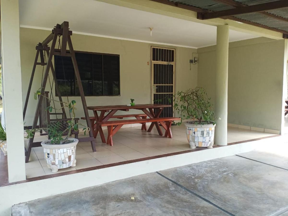 Mb Camp Singkil Hotel Gosongtelaga Ngoại thất bức ảnh