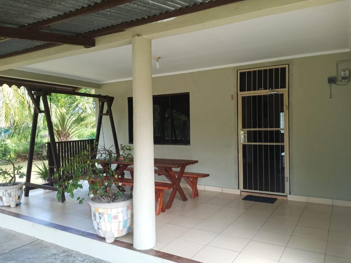 Mb Camp Singkil Hotel Gosongtelaga Ngoại thất bức ảnh