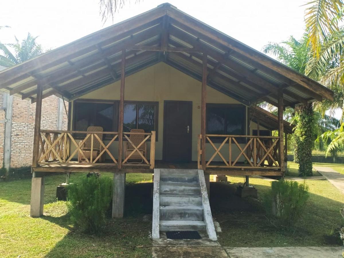 Mb Camp Singkil Hotel Gosongtelaga Ngoại thất bức ảnh