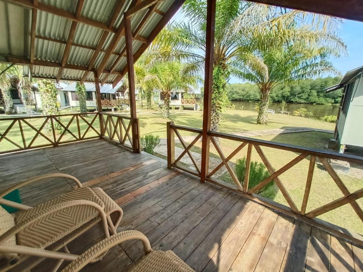 Mb Camp Singkil Hotel Gosongtelaga Ngoại thất bức ảnh