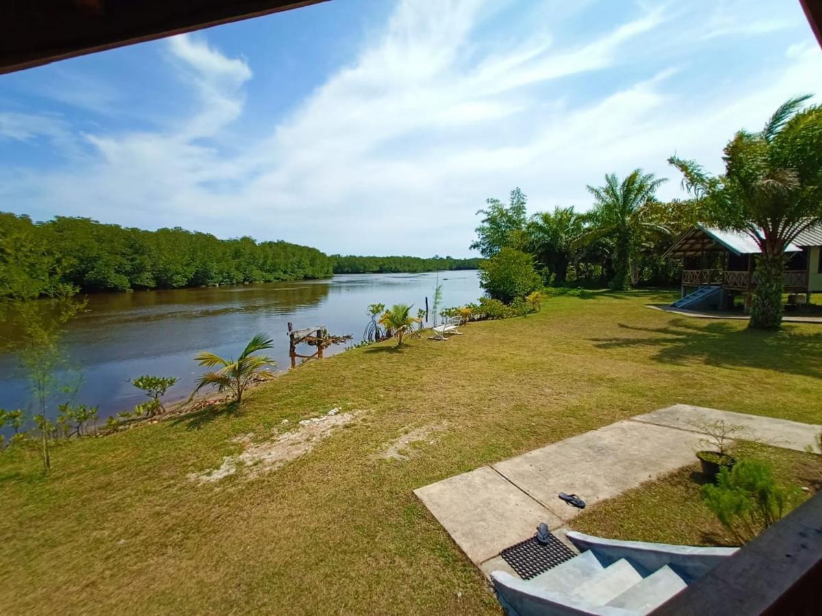 Mb Camp Singkil Hotel Gosongtelaga Ngoại thất bức ảnh