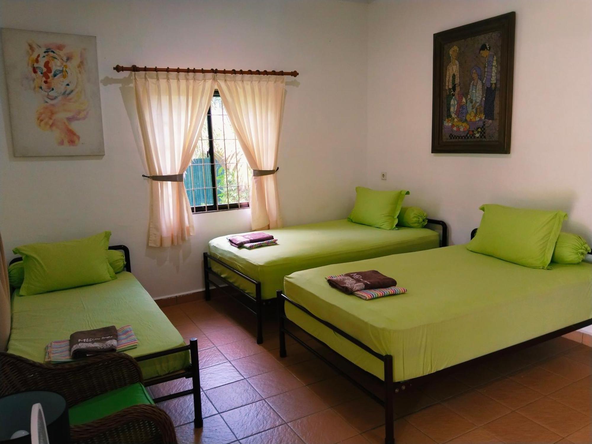 Mb Camp Singkil Hotel Gosongtelaga Ngoại thất bức ảnh