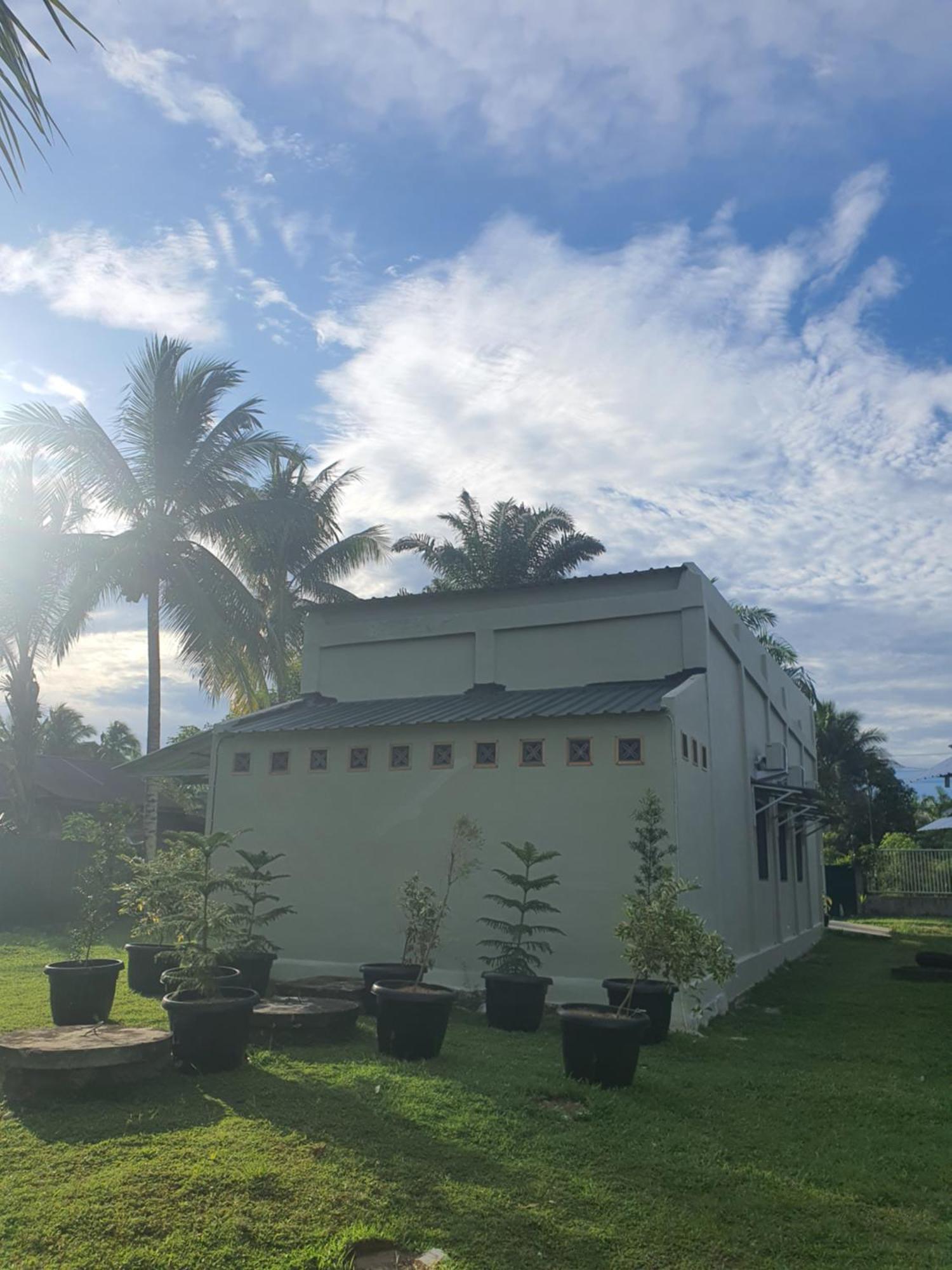 Mb Camp Singkil Hotel Gosongtelaga Ngoại thất bức ảnh